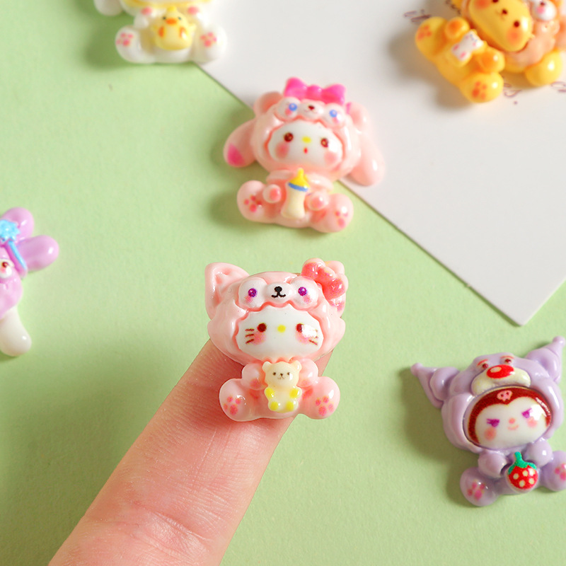18/20PCS Cute Cartoon Animals  - Resin Art Phone Case review and price
