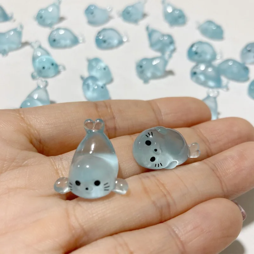 10/20 Pcs Glow in The Dark Min - Resin Art Beach review and price